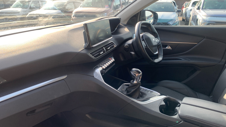 Peugeot 5008 1.5 BlueHDi Allure 5dr Diesel Estate